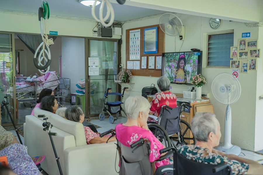 กิจกรรมศูนย์ดูแลผู้สูงอายุ 2