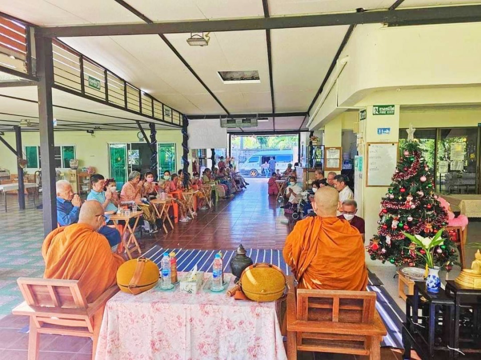 กิจกรรมศูนย์ดูแลผู้สูงอายุ 6