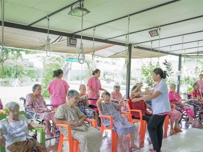 ศูนย์ดูแลผู้สูงอายุ รายเดือน
